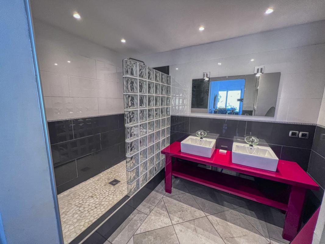 A louer villa vue mer Oyster Pond Saint Martin_salle de douche-13